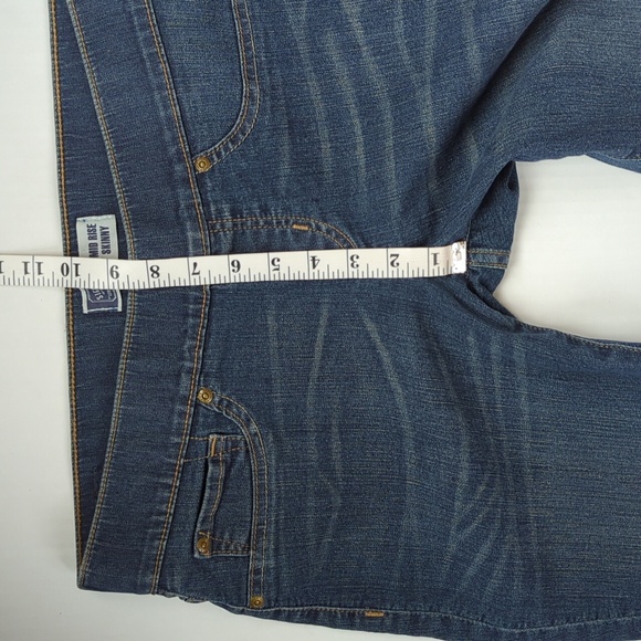 Signature by Levi Strauss Pull On Mid-Rise Skinny Jeans 12M Blue Distressed - Picture 14 of 15